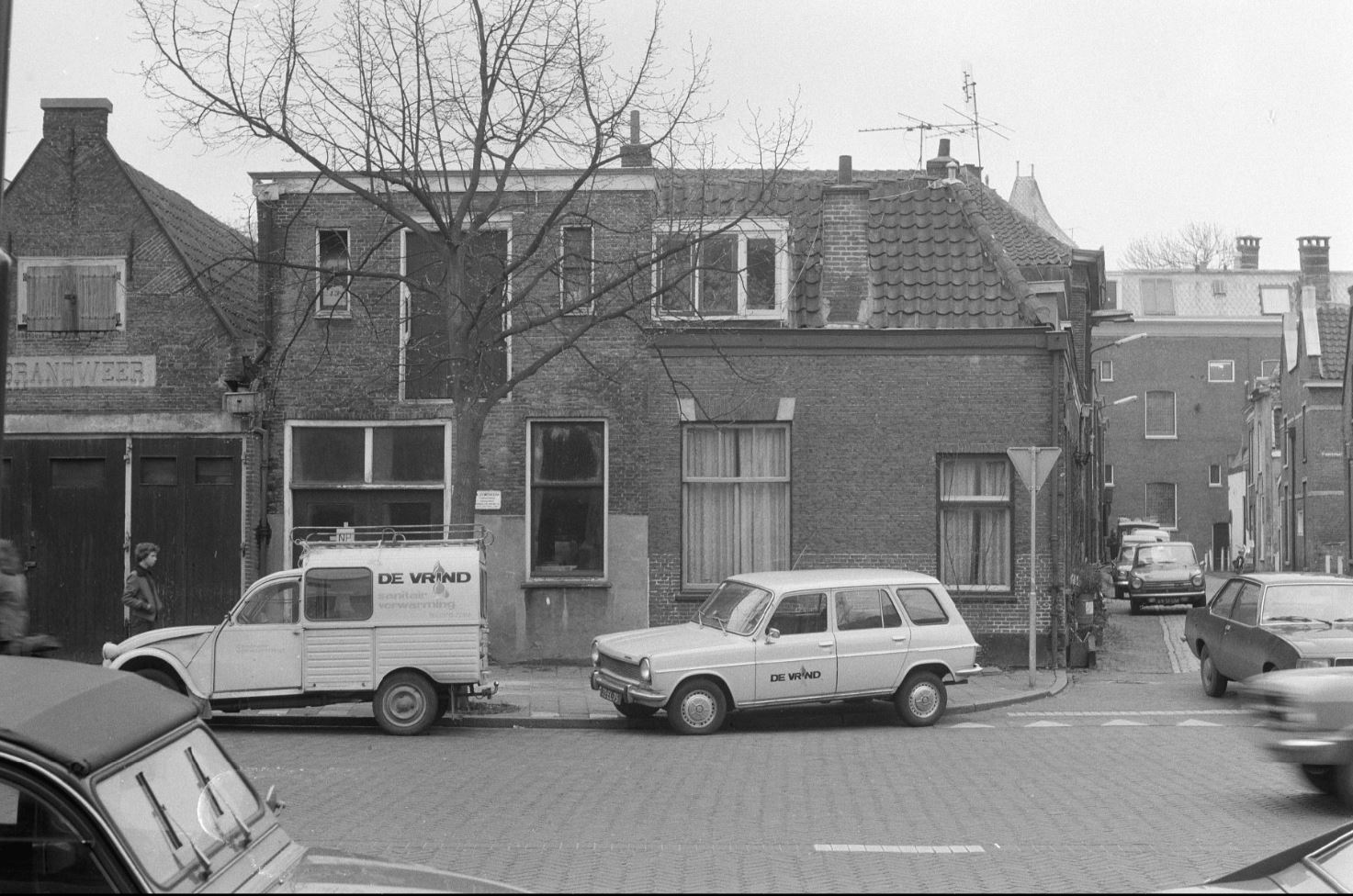 1975 Levendaal 197 hoek Pakhuisstraat.jpg